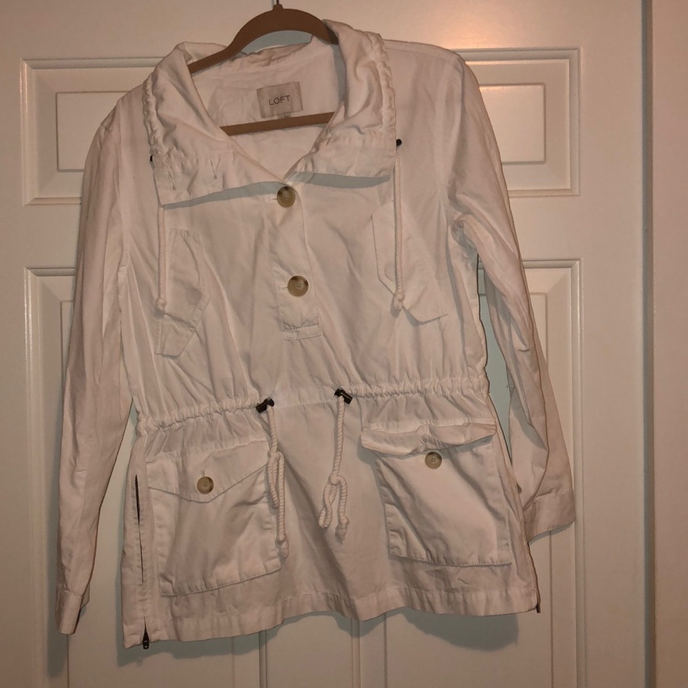 Women’s Light Coat